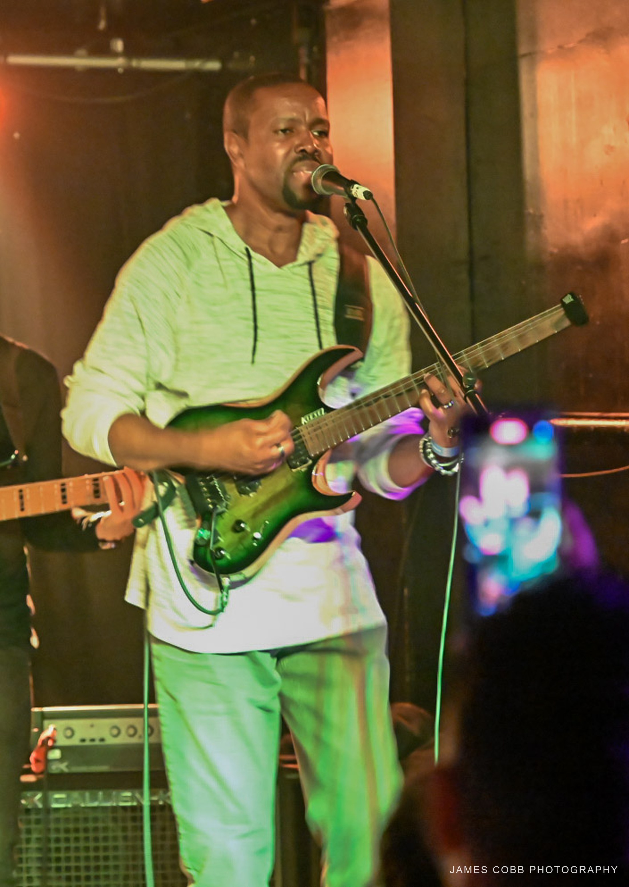 Big Mountain live in concert