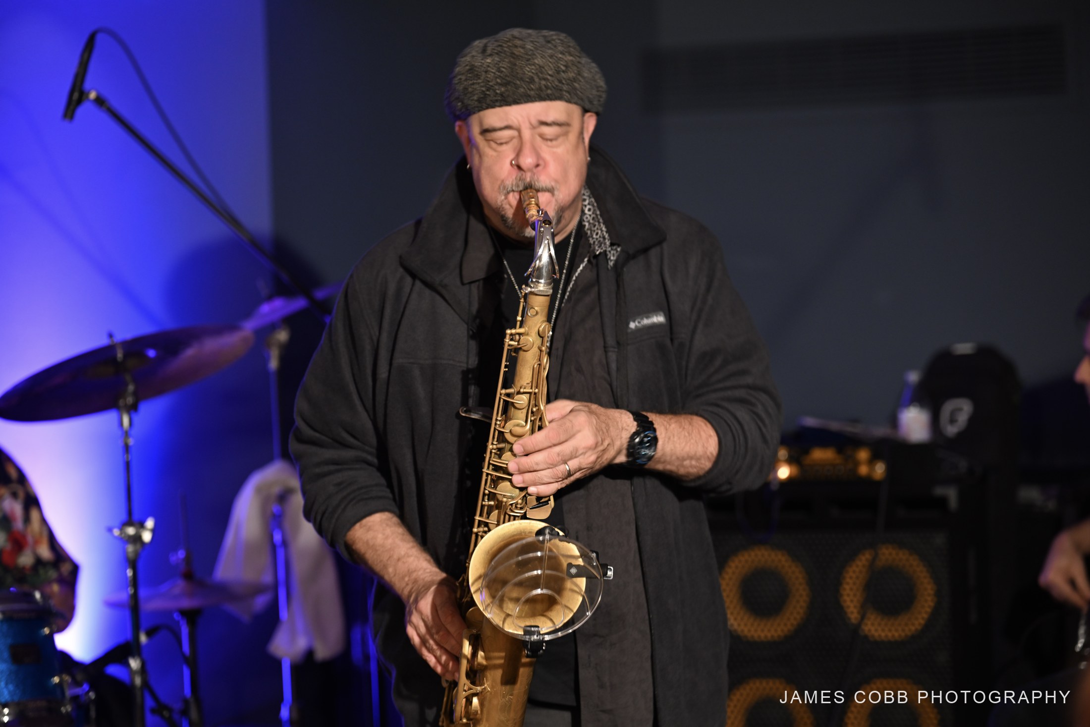 Denis Chambers and Mike Stern live in concert